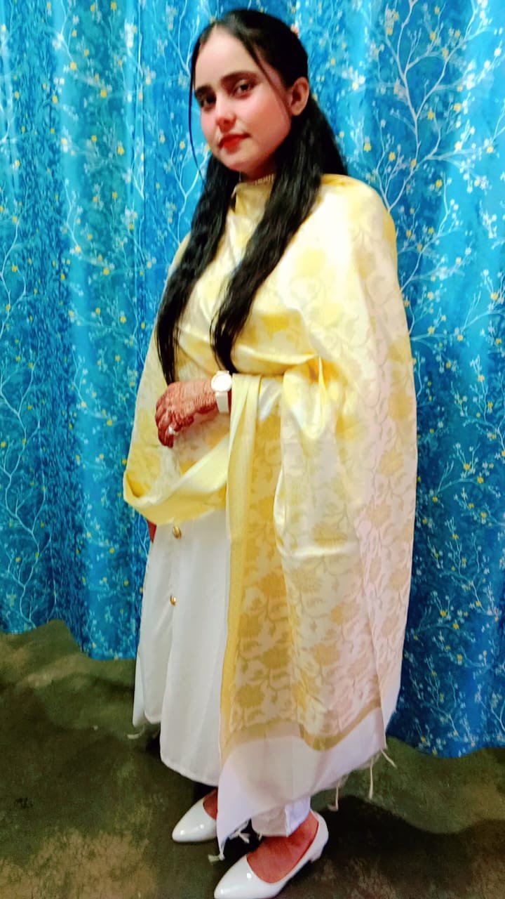 NISHA KHAN